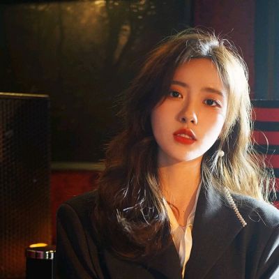 上海一女子从寺庙功德箱里“钓”走“香火钱”，当场被警方抓获