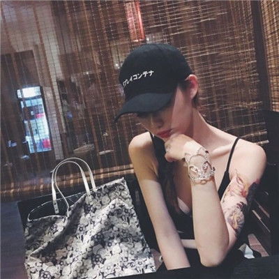 小房间故事